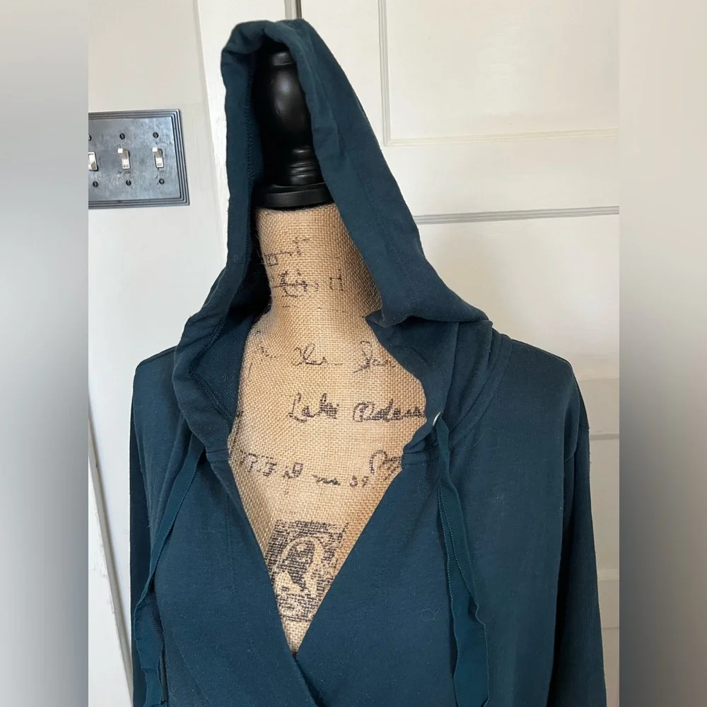 Old Navy Loose Cross-Front French-Terry Hoodie - Size 2X - Picture 7 of 10